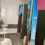 Quarto em Acomodações Particulares Bikers12 Shabby House Only For Bikers