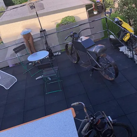 Bikers12 Shabby House Only For Bikers * פרידריכסהאפן