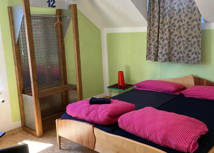 Bikers12 Shabby House Only For Bikers * פרידריכסהאפן